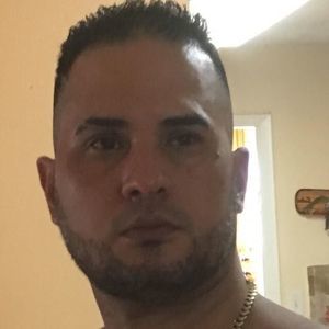 Meet your Posher, Yunio